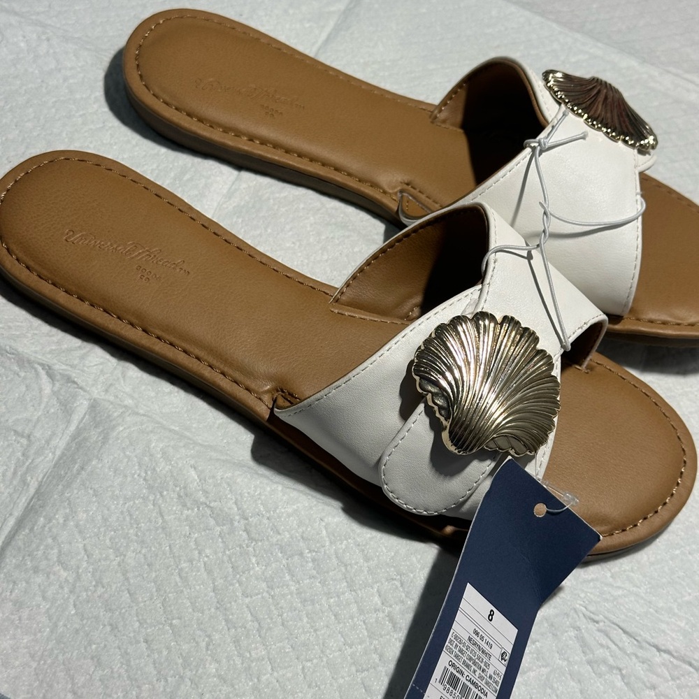 Universal Thread White Sandals with Gold Shell Detail